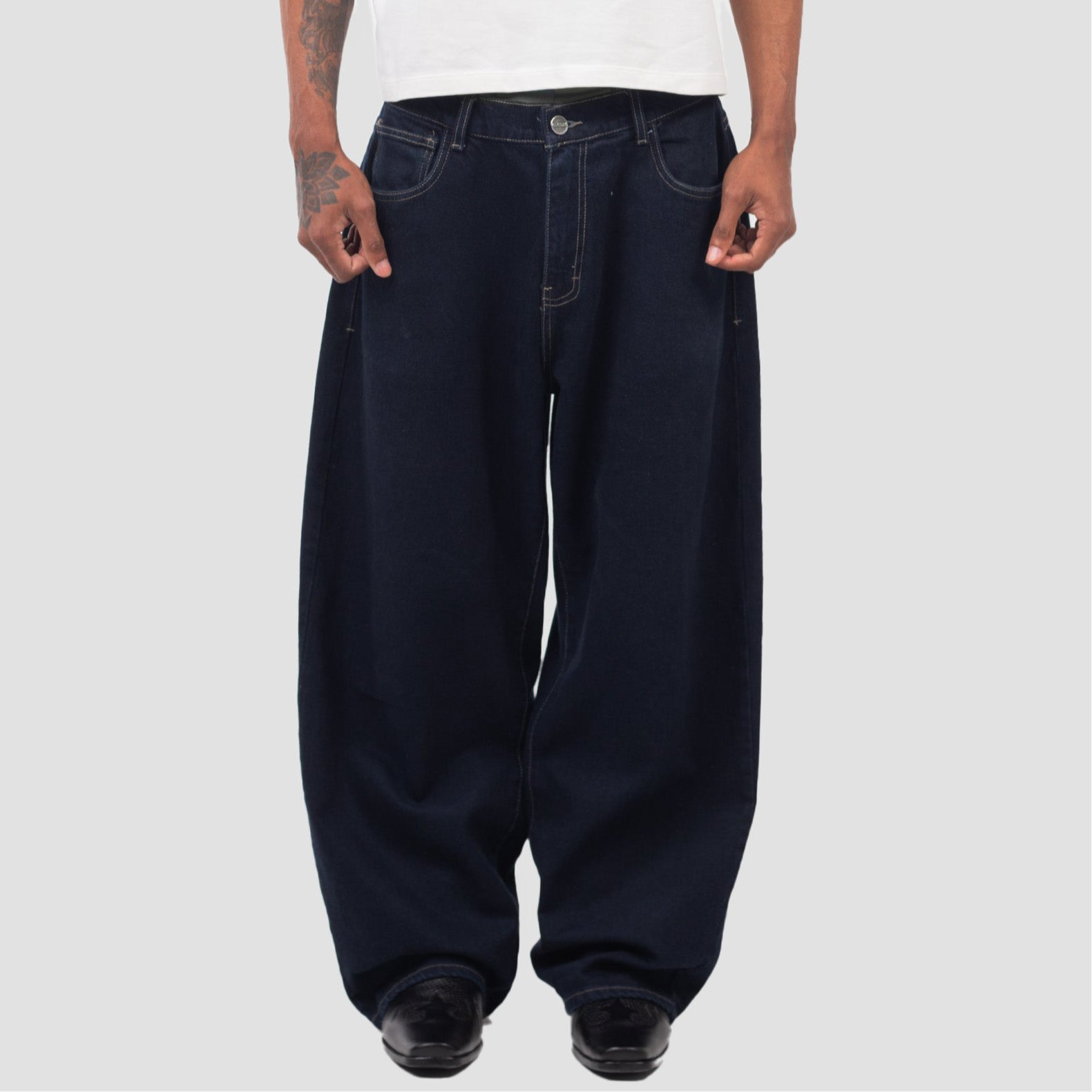 NEW CLASSIC DENIM JEAN