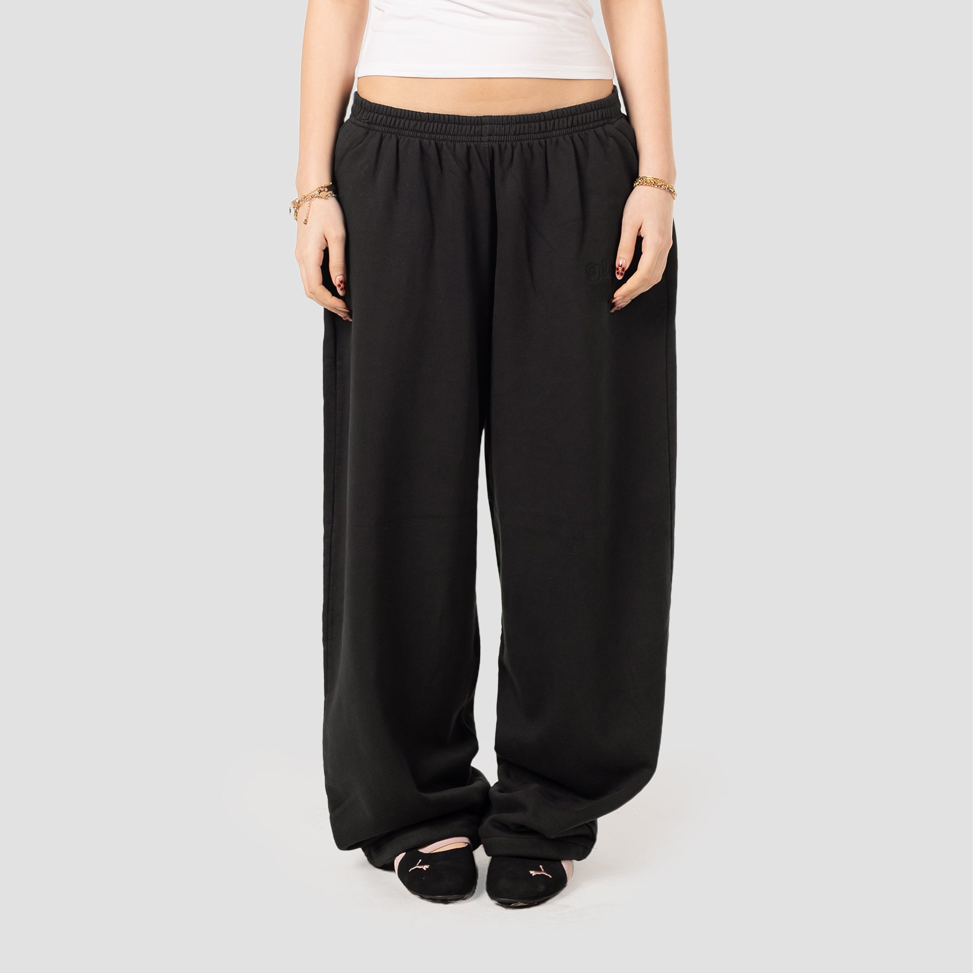 BARE SWEATPANTS