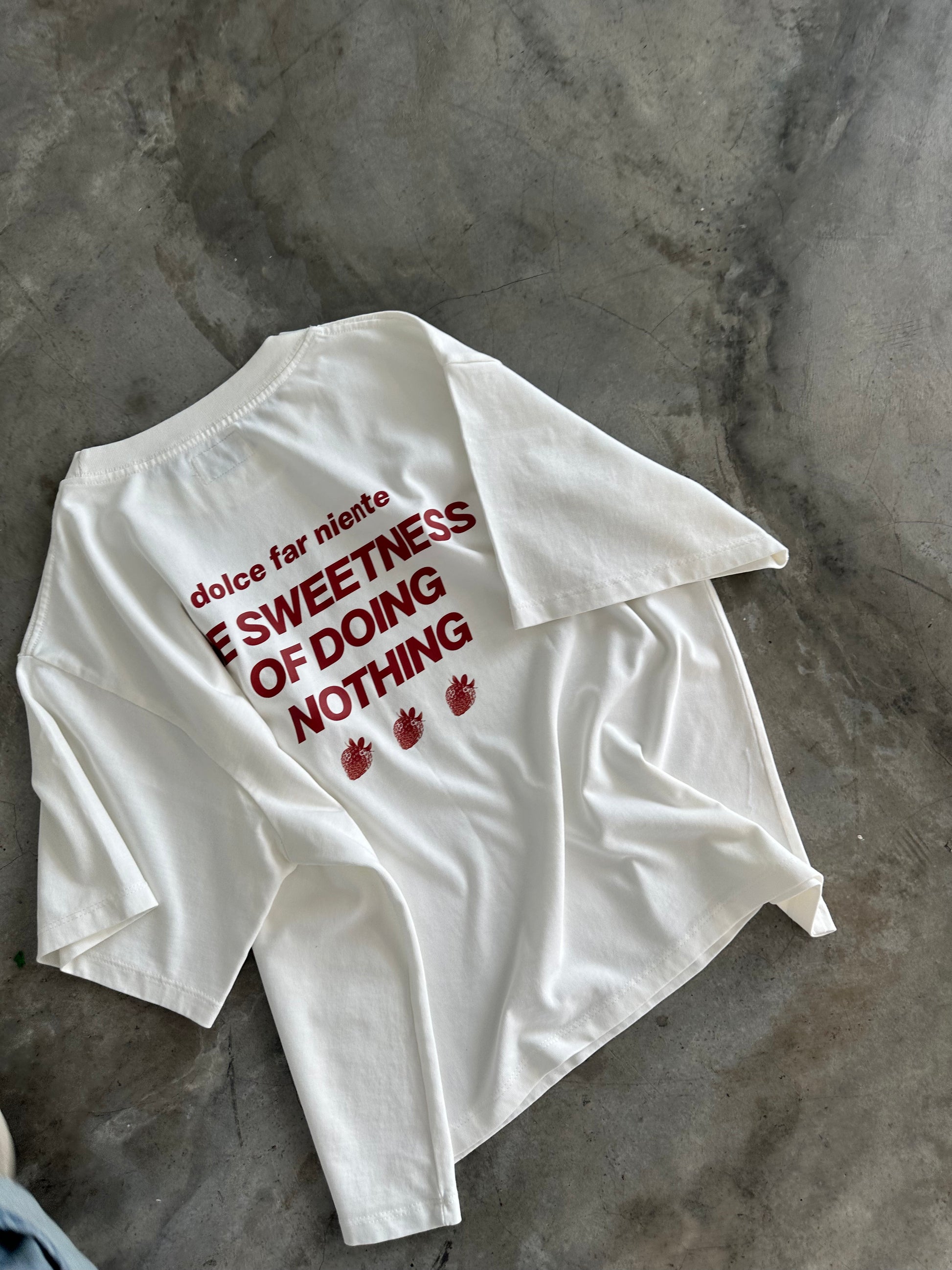 STRAWBERRY T- SHIRT