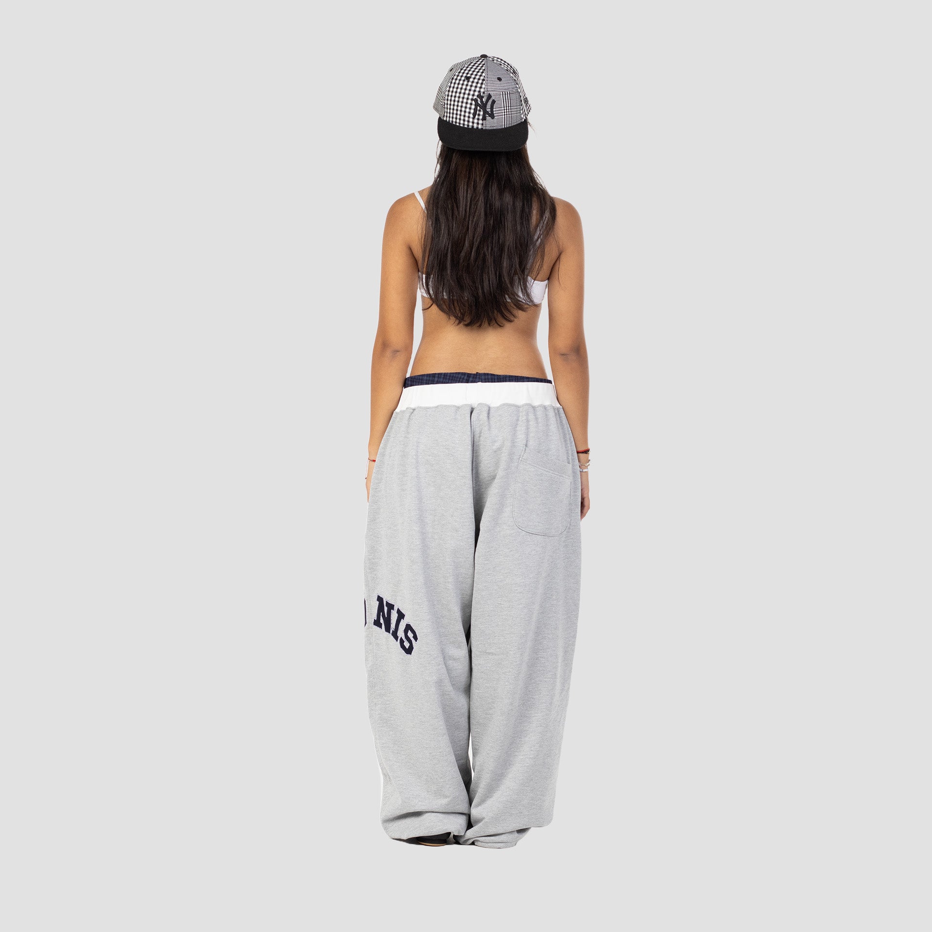OFF DUTY SWEATPANTS