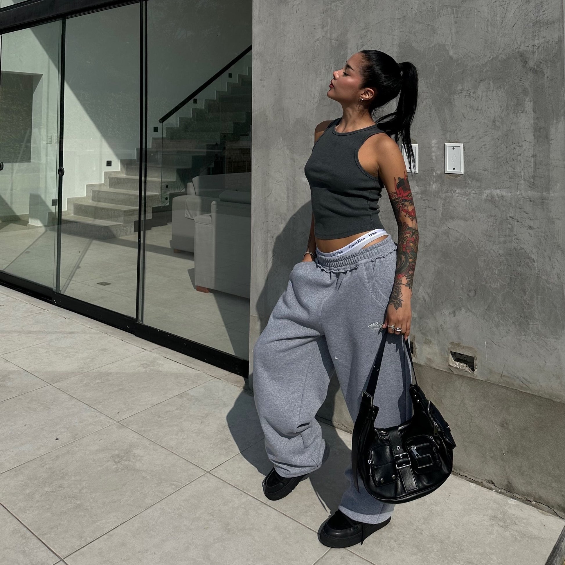 LUXURY STREET SWEATPANTS