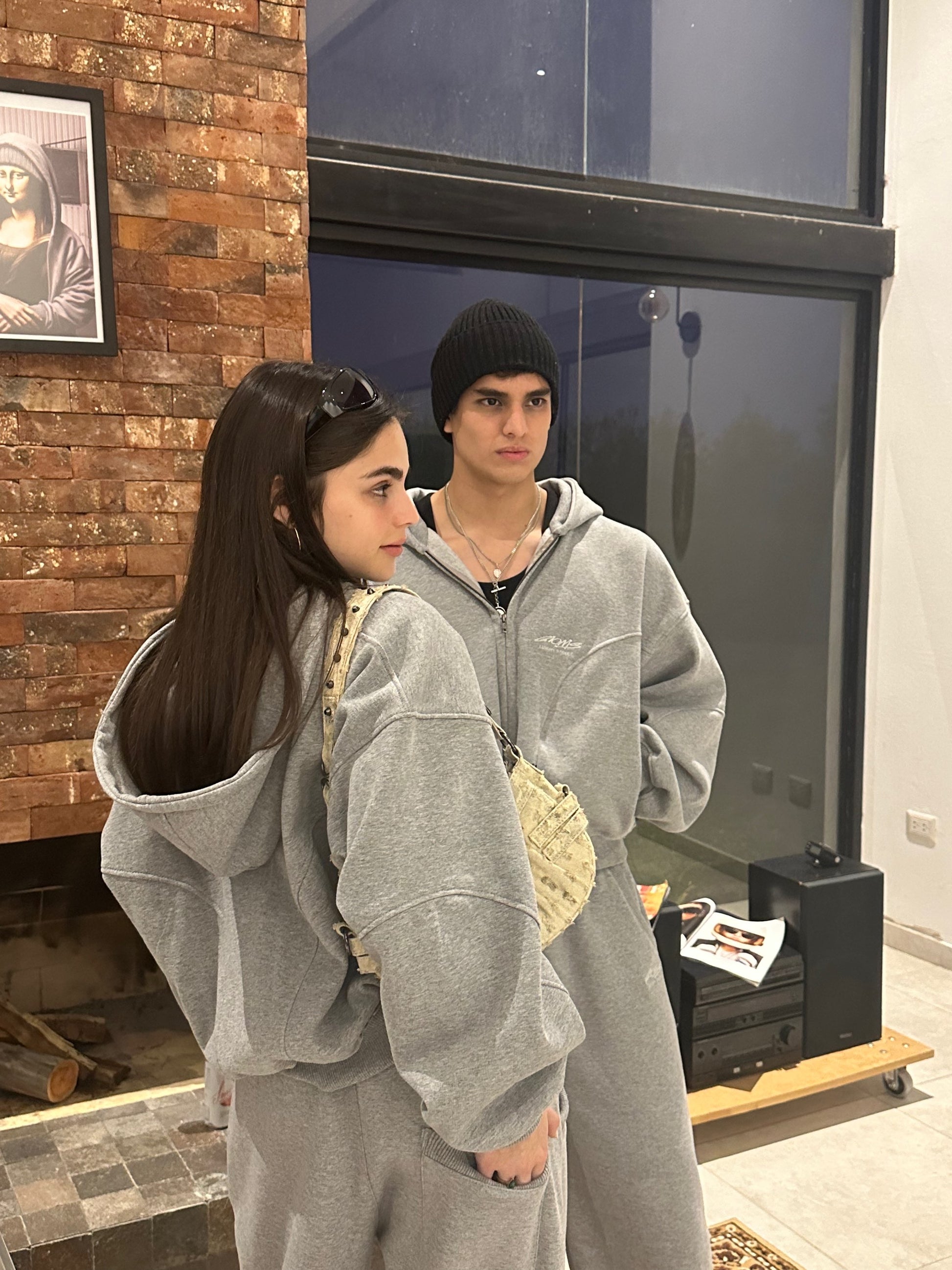 LUXURY STREET  ZIP UP HOODIE CROPPED UNISEX