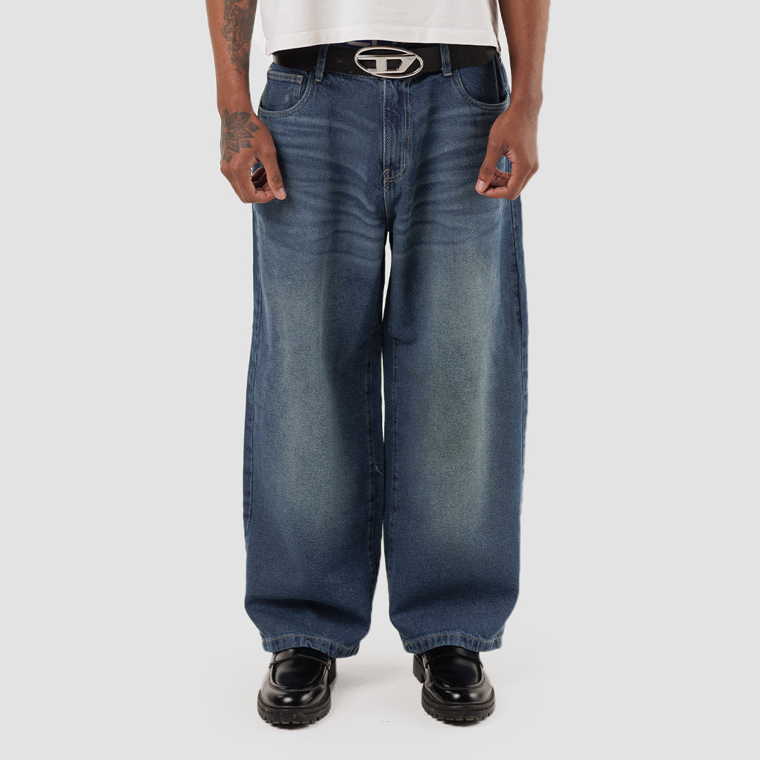 WASHED BLUE BAGGY JEANS