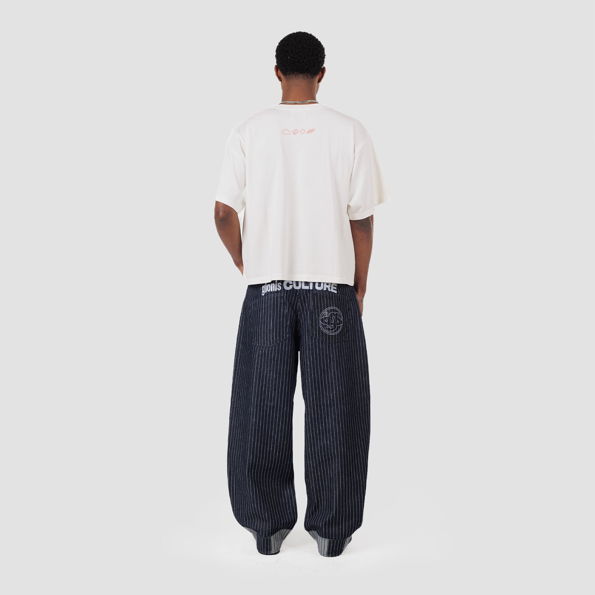STRETS WHITE TEE