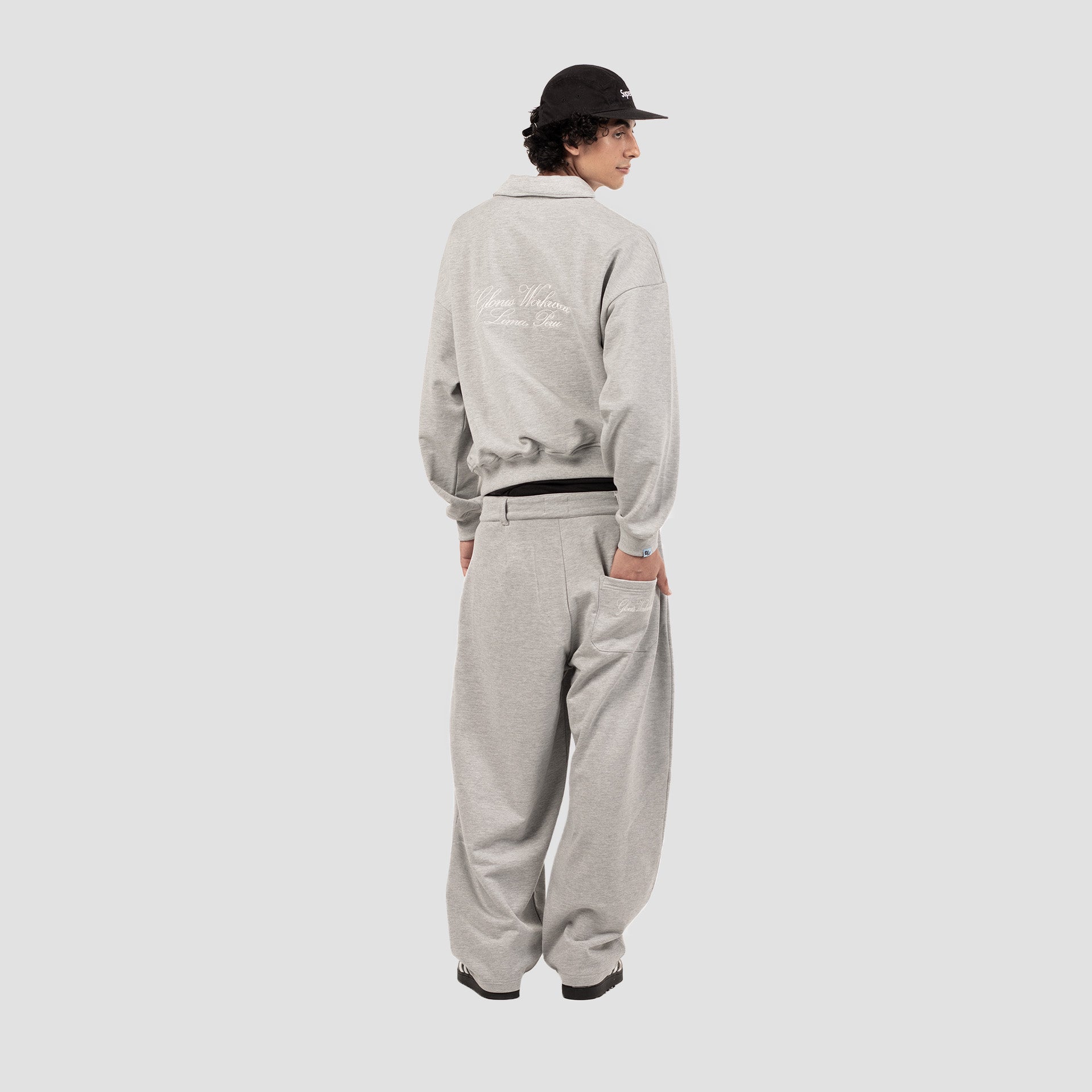 CLOUD COLLAR SWEATSHIRT