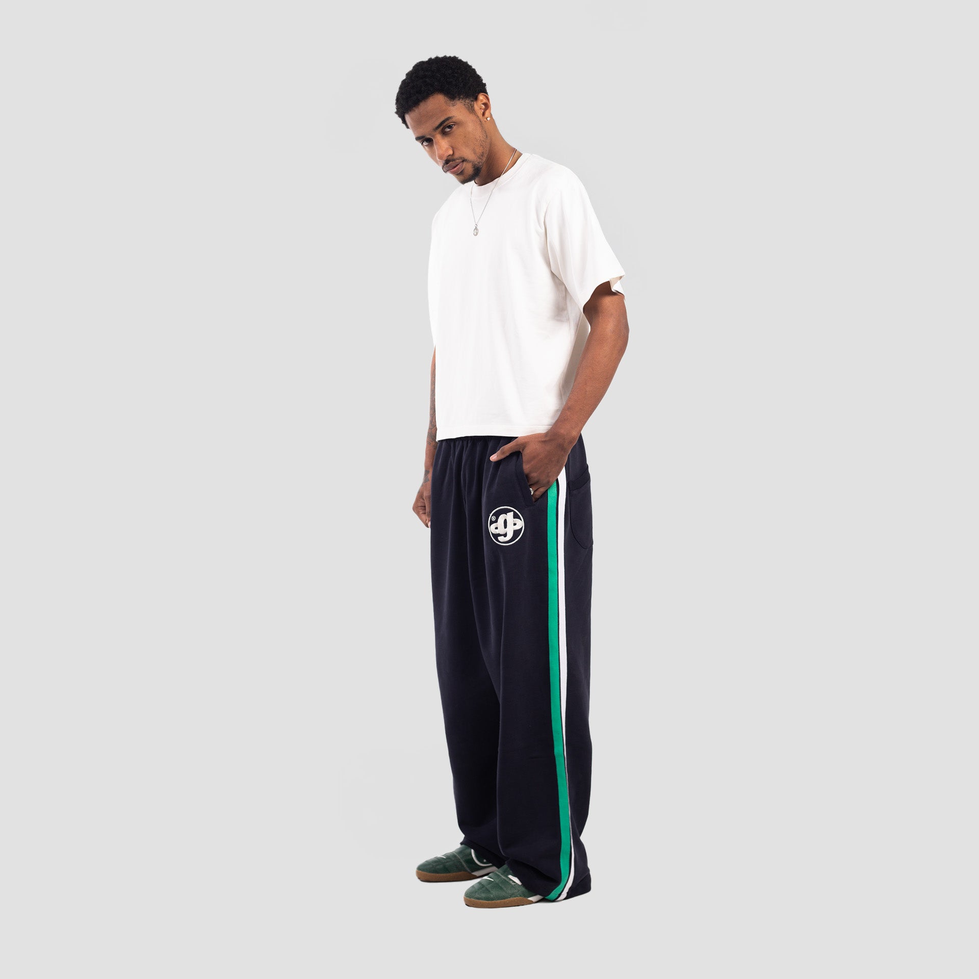 OUTSIDE BLUE SWEATPANTS