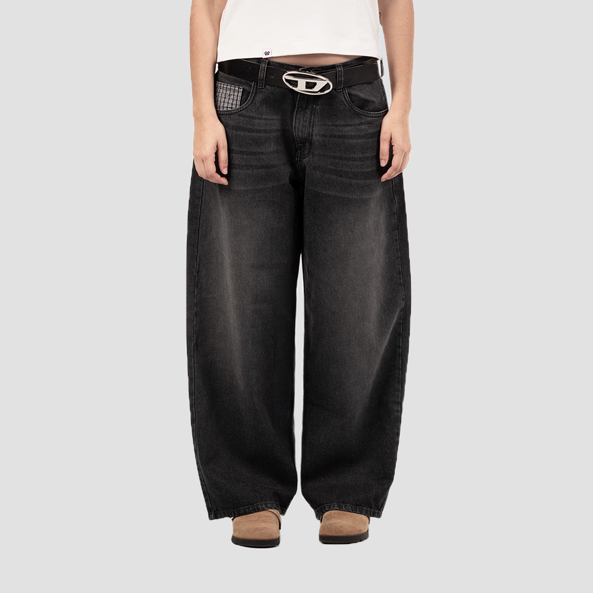 BLACKOUT JEANS