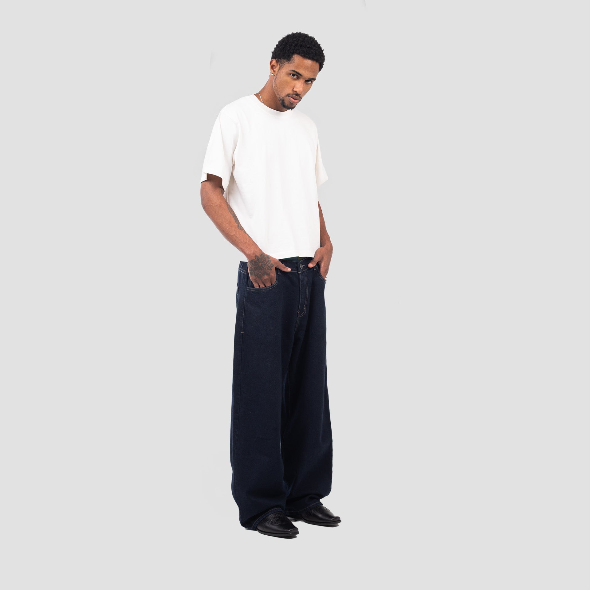 NEW CLASSIC DENIM JEAN