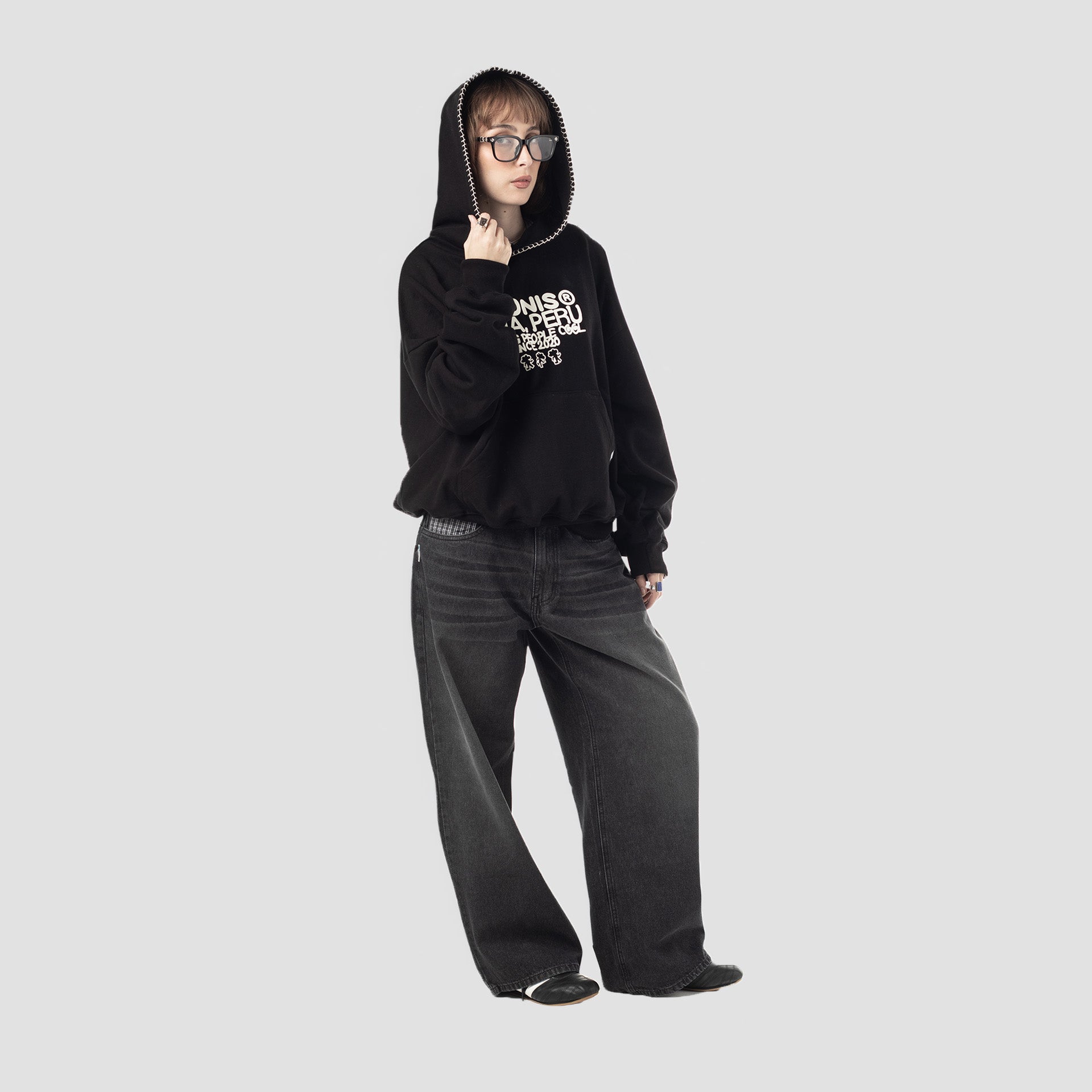 6 YEARS EDITION BLACK HOODIE